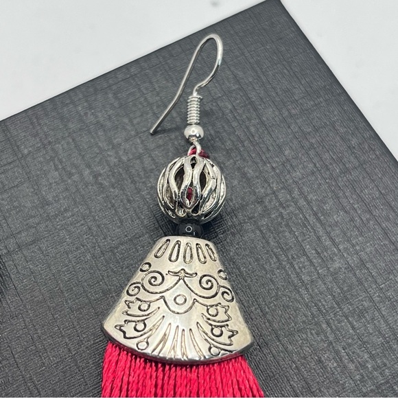Red Tassel Dangle Earrings Boho Bollywood Lucky 4" - Picture 2 of 5